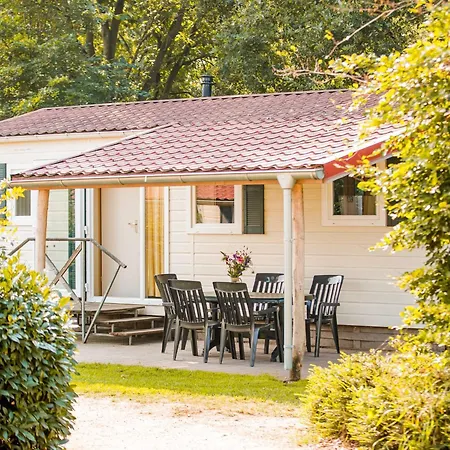 شاليه In Leukermeer By The Waterside *