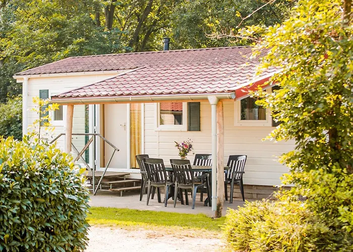 בקתה In Leukermeer By The Waterside *