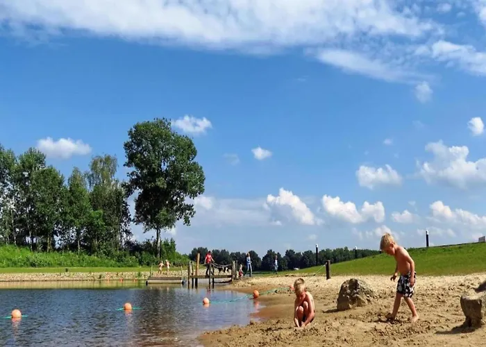 In Leukermeer By The Waterside * Well (Limburg)