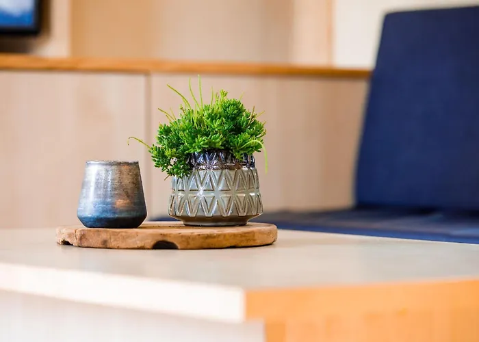 In Leukermeer By The Waterside * Well (Limburg)